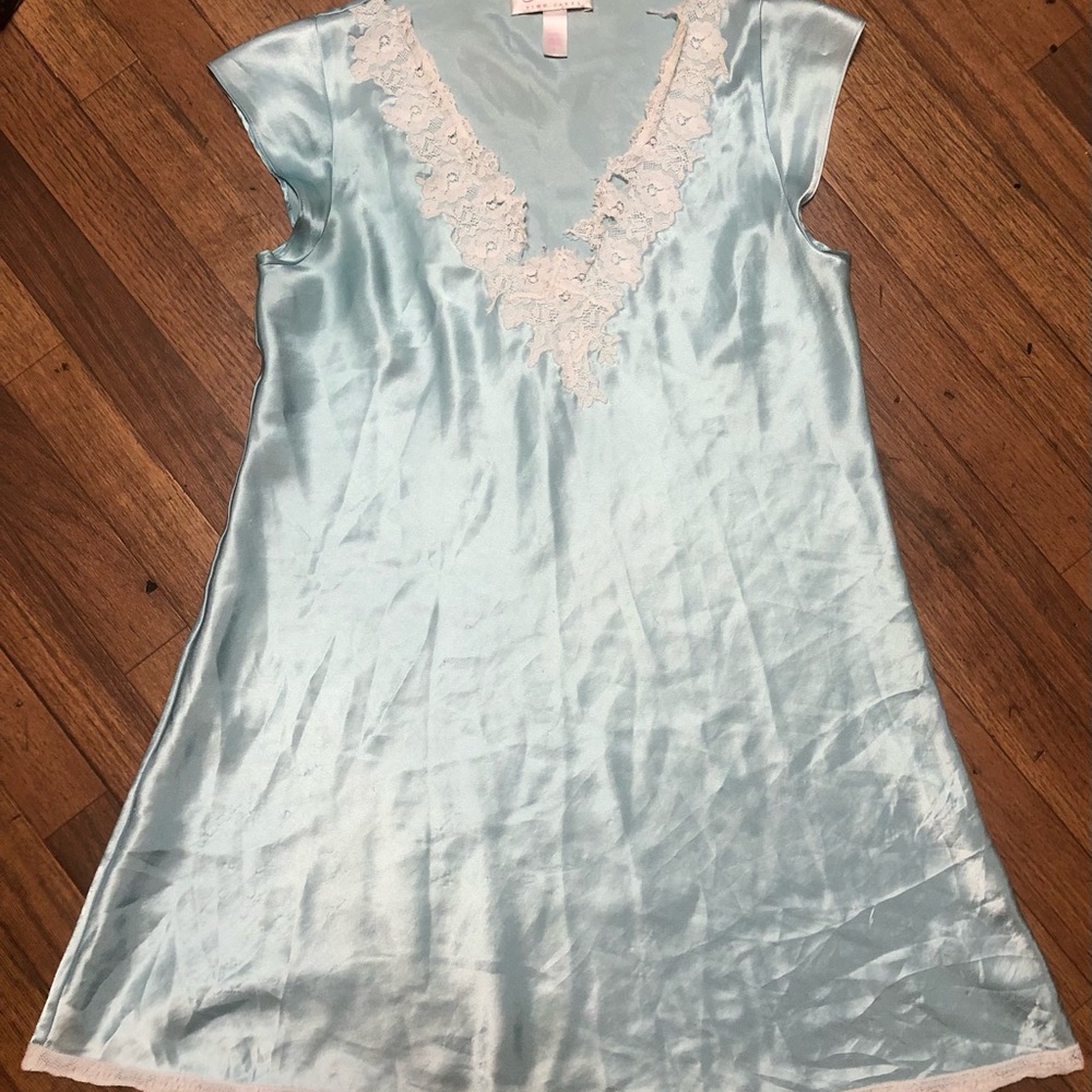 Oscar de la Renta Pale Blue Satin Chemise with Ivory Lace V-Neck